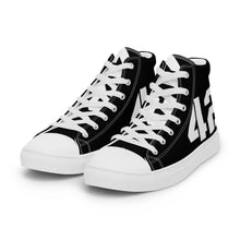 Carica l&#39;immagine nel visualizzatore di Gallery, Getting out the way, Men’s high top canvas shoes
