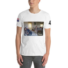 Afbeelding in Gallery-weergave laden, More head honchos, Unisex T-Shirt
