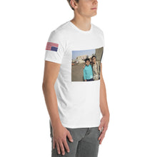 Cargar imagen en el visor de la galería, BFFs, Unisex T-Shirt
