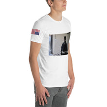 Afbeelding in Gallery-weergave laden, Forlorn &amp; pensive, Unisex T-Shirt
